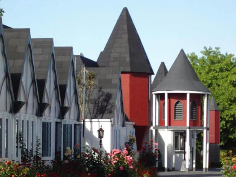 Camelot Motor Lodge Крайстчёрч Экстерьер фото